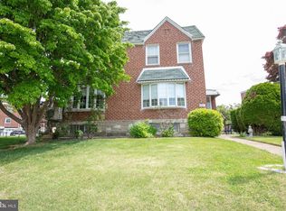 831 Medway Rd, Philadelphia, PA 19115