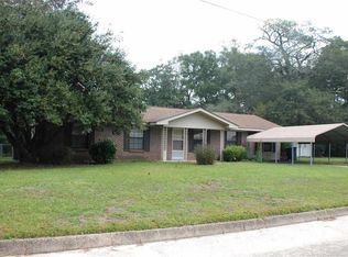 433 Graceland Dr, Geneva, AL 36340