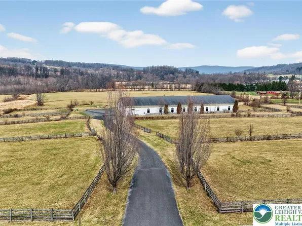 2121 Church View Rd, Coopersburg, PA 18036