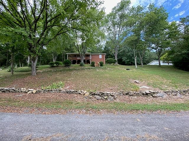 1st image of 170 Cedar Ln