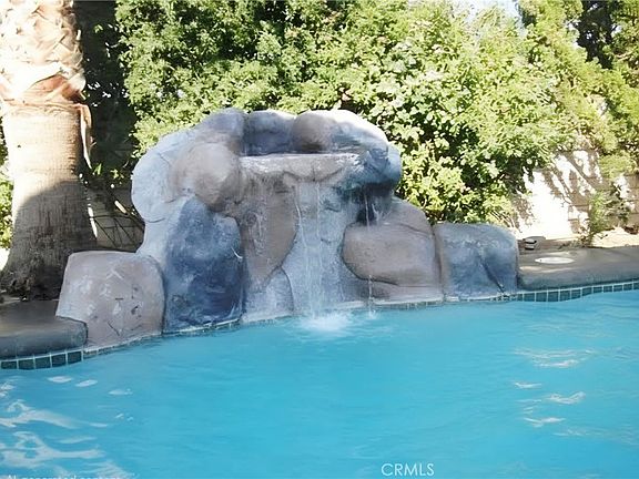 3rd image of 17980 Mariner Dr