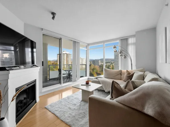 2133 Douglas Rd #2005, Burnaby, BC V5C 0E9