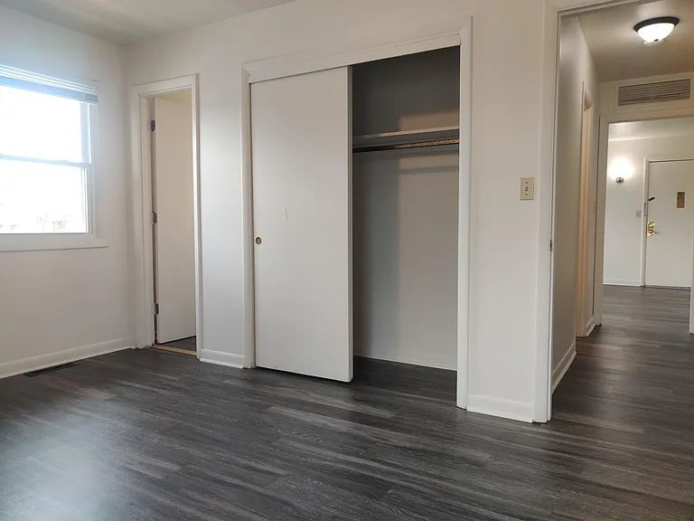 843 Hartford St — Photo 19