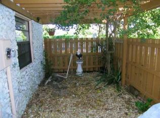7970 NW 11th Ct, Plantation, FL 33322