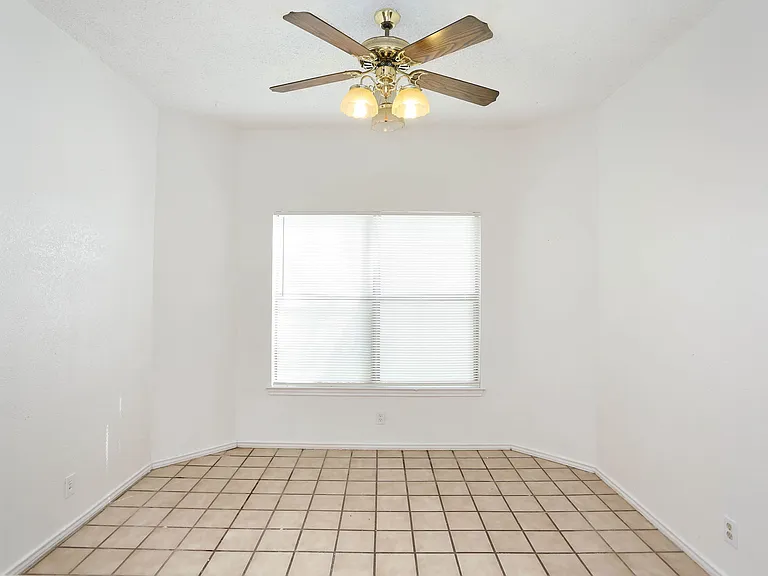 11009 Almond Park — Photo 8