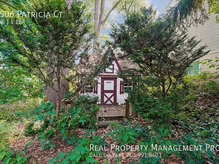 2506 Patricia Ct — Photo 36