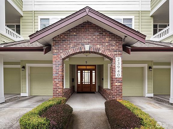 3rd image of 23940 NE 115th Lane #202