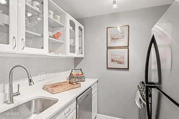 Sold by Corcoran | media 10