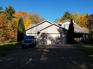 305 Schwartz Rd, Pulaski, WI 54162
