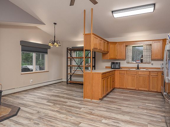 4th image of 312 Peregrine Dr