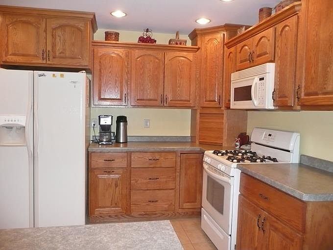 1st image of W706 Rosewood Dr