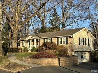 485 Monroe Ave, Township Of Washington, NJ 07676
