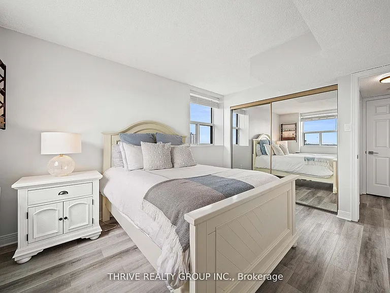 600 Talbot St #803 — Photo 19