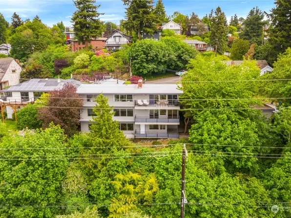 5401 Baker Avenue NW, Seattle, WA 98107