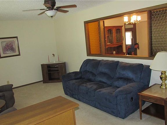5th image of 1601 Merna Dr