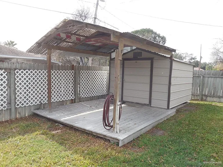 118 E Iris Ave — Photo 34