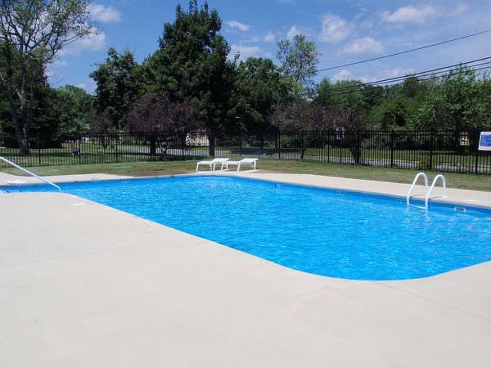 Community Pool and Clubhouse