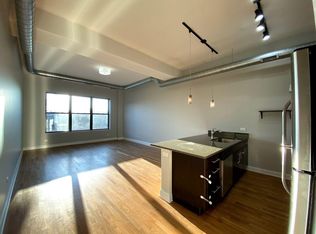 2770 N Milwaukee Ave, Chicago, IL 60647