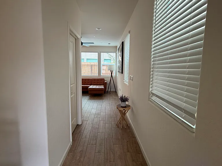 1466 Redbrick Ln — Photo 2