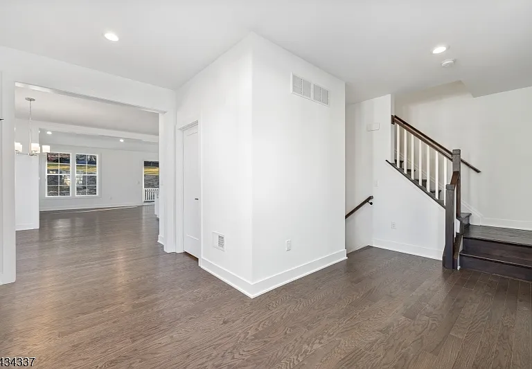45 Swenson St — Photo 20