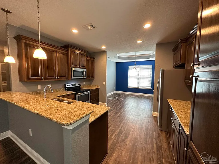 841 Oak Aly — Photo 5