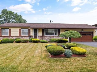 74 Landau Dr, Rochester, NY 14606