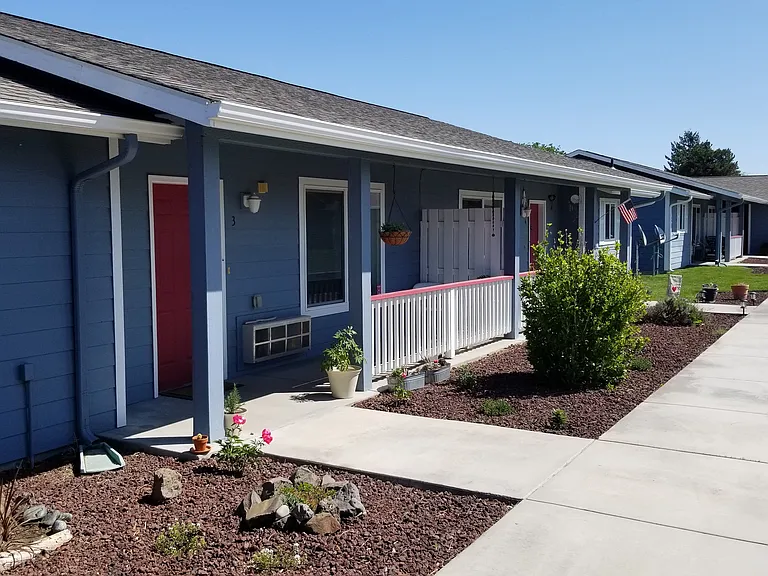 310 Klickitat St — Photo 3