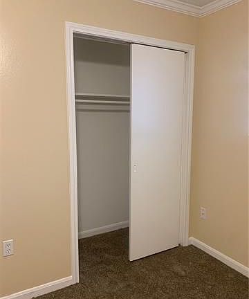 3rd image of 810 Navy St