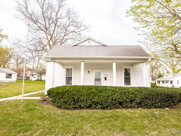220 S Saint Clair St, Lebanon, IL 62254