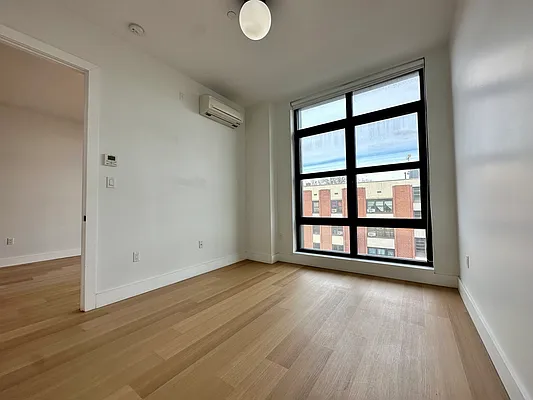 Rented by eRealty Advisors USA Inc | media 83