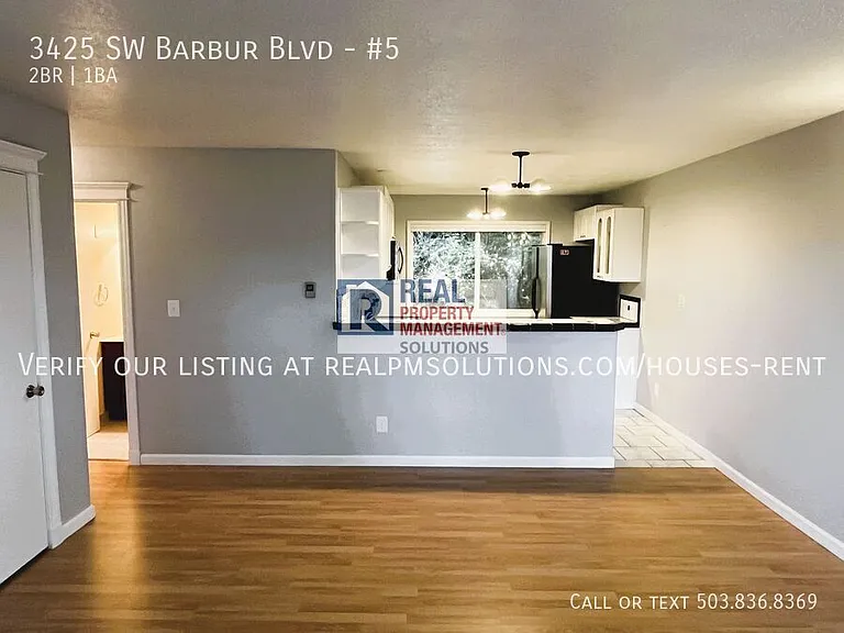 3425 SW Barbur Blvd #5 — Photo 8