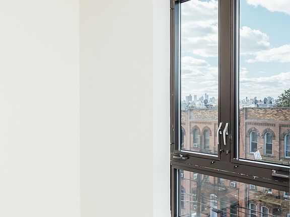 4th image of 380 Grove St #3I