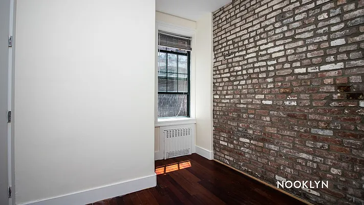 Rented by Nooklyn NYC LLC | media 27
