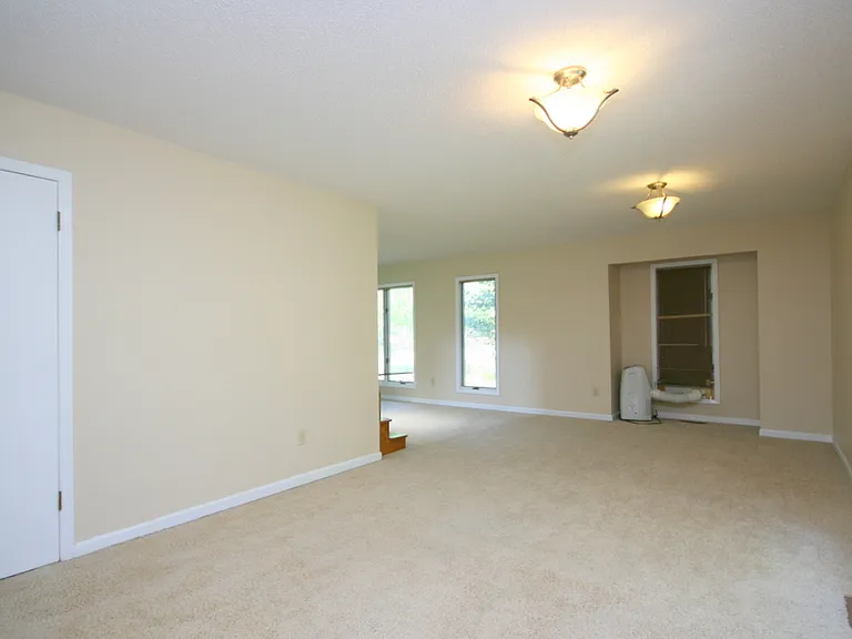 111 Heatherwood Dr — Photo 4
