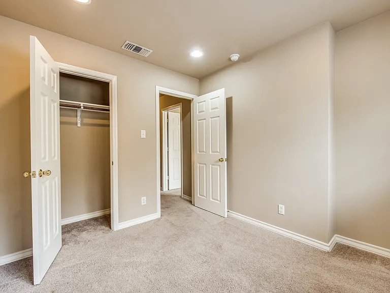 7826 Kingsbury Way — Photo 19