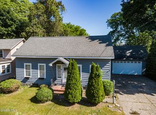 9 Halfmoon Drive, Waterford, NY 12188