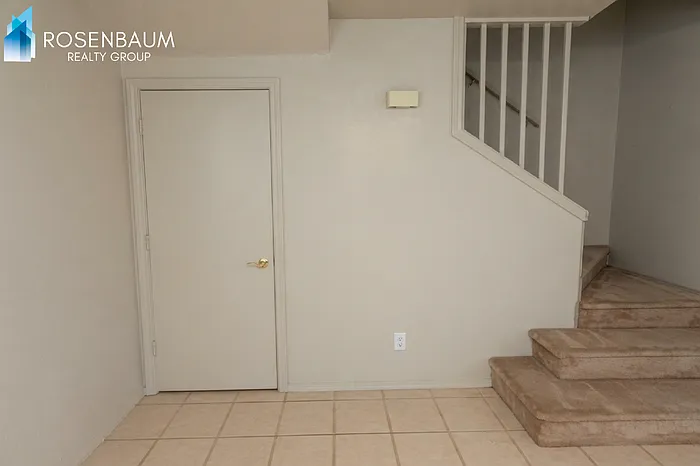 2 bed, 2.0 bath, 1084 sqft, $1,200 — Photo 3