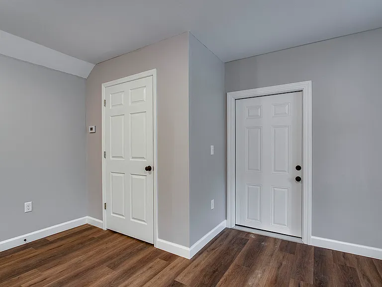 217 Kenneth St — Photo 41