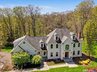 10 Chapman Place, Redding, CT 06896