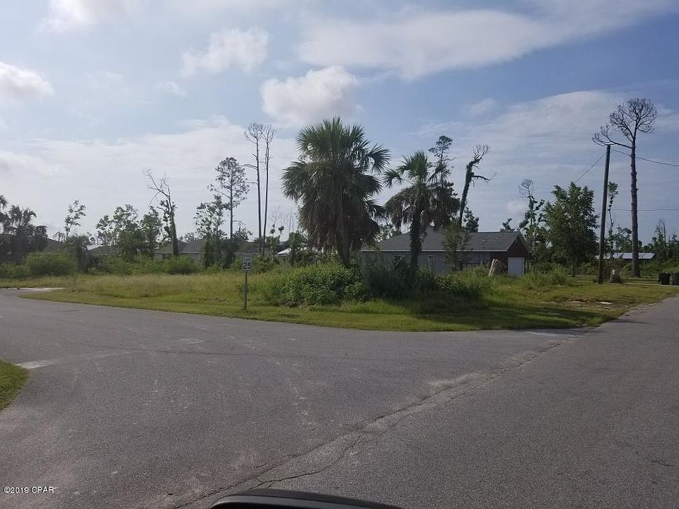 2nd image of 211 S Jan Dr