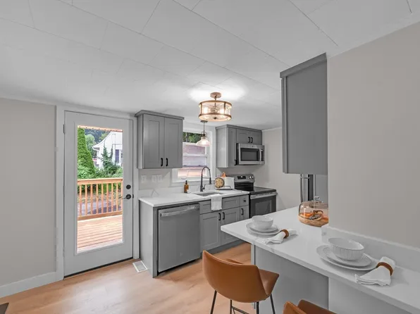 145 Main St, Oxford, MA 01540