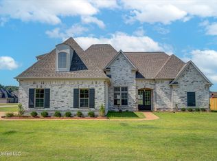 8084 Briscoe Dr, Olive Branch, MS 38654