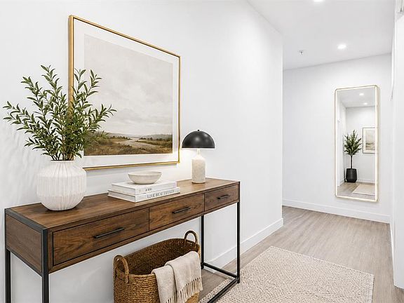 3rd image of 730 SW 2nd Ave NW #1011