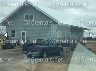 1201 E Hoch St #2, Moundridge, KS 67107