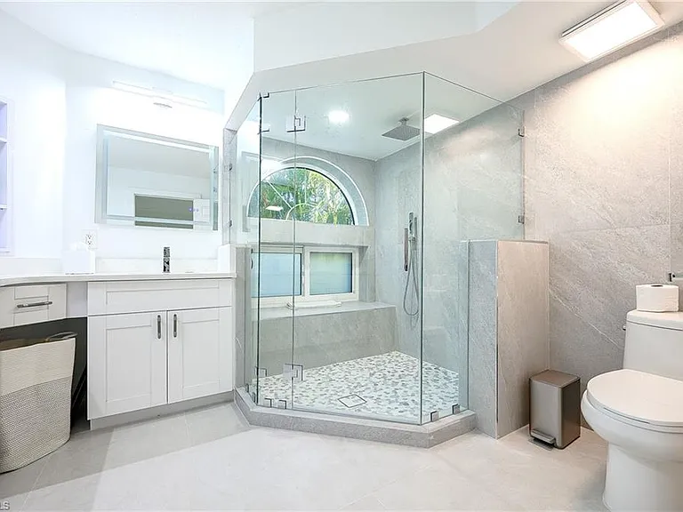 592 Beachwalk Cir #N-202 — Photo 14
