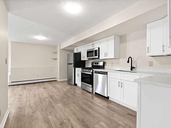 3rd image of 204 Wilson St #204