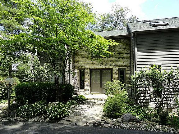2nd image of 264 Oak Dr