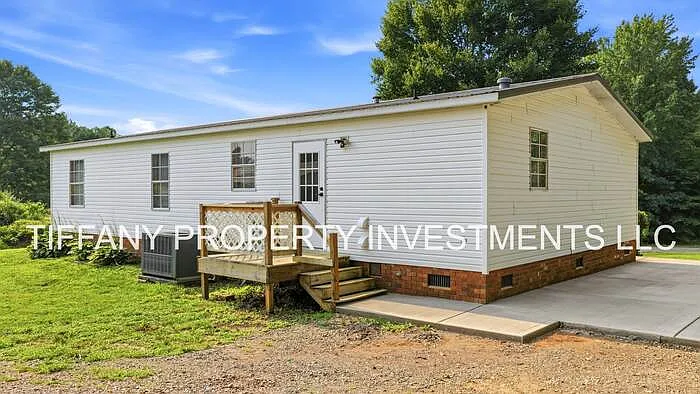 148 Helen Young Dr — Photo 17