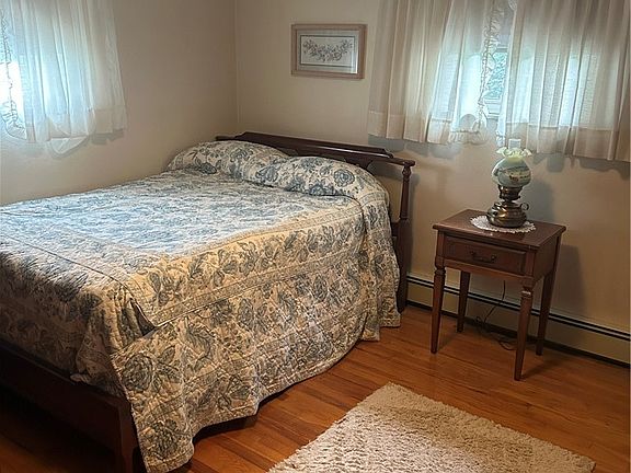 5th image of 212 Pierce Rd