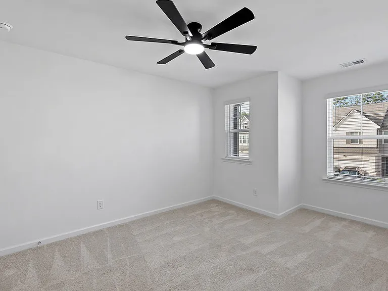 2749 Lou Ln — Photo 19